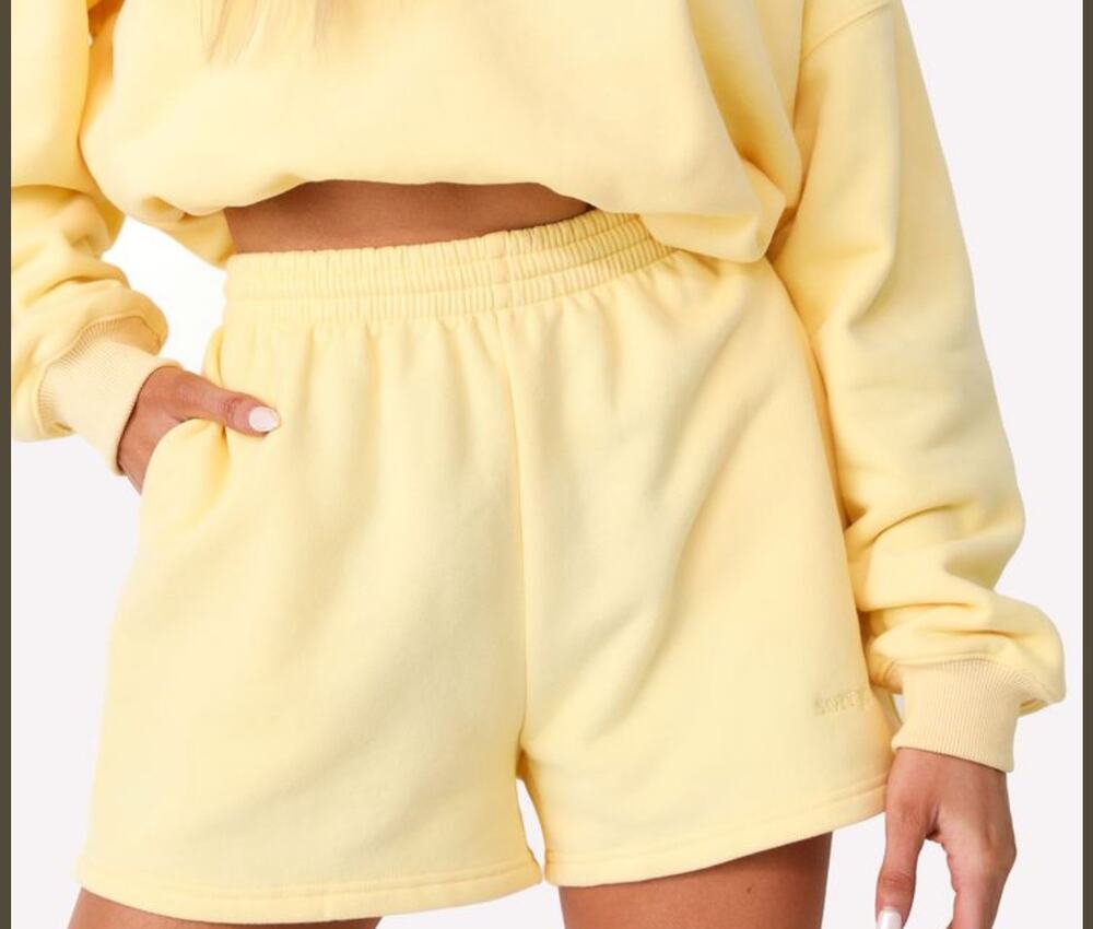 Kittenish by Jessie James Decker Yellow Sweatshorts Drawstring Waist Shorts M